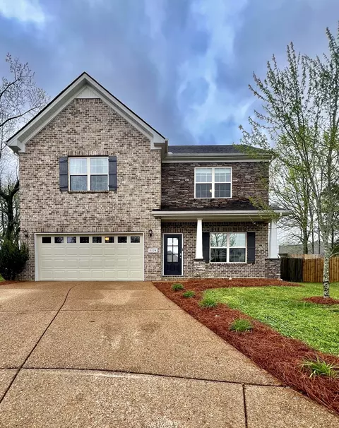 8008 Tiger Ct, Spring Hill, TN 37174