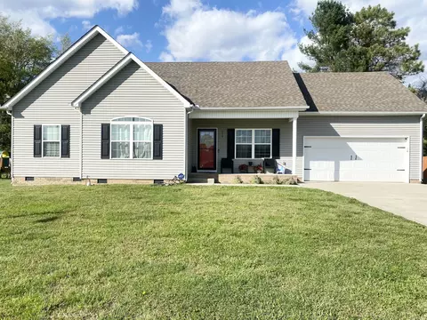 114 Elise Cir, Tullahoma, TN 37388