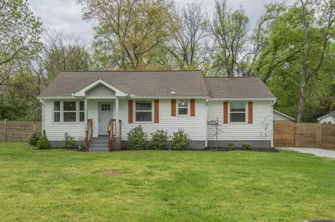4113 Saunders Ave, Nashville, TN 37216