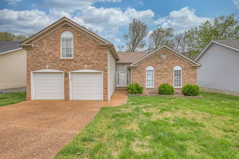 1652 Aaronwood Dr, Old Hickory, TN 37138
