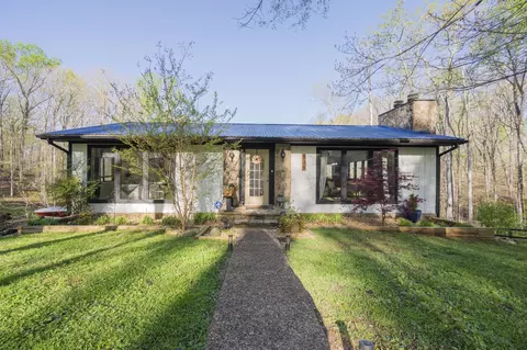 535 Crestview Dr, Sparta, TN 38583