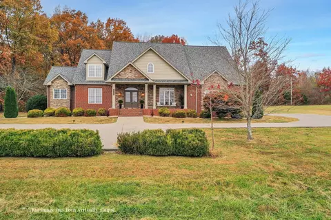 2404 Savage Creek Dr, Springfield, TN 37172