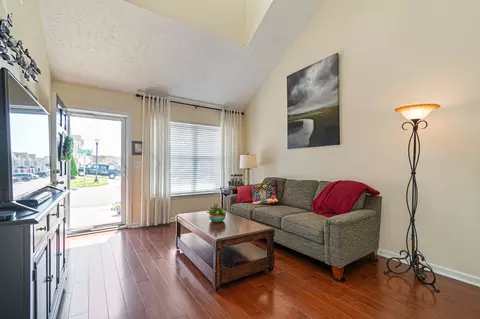 Living - 3051 Soaring Eagle Way, Spring Hill, TN 37174 photo 2 of 4