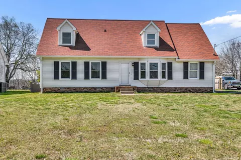 141 Riverwood Dr, Hendersonville, TN 37075