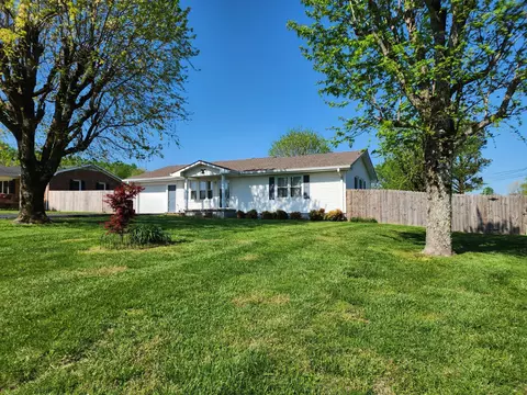 140 Ferguson Hill Rd, Lafayette, TN 37083