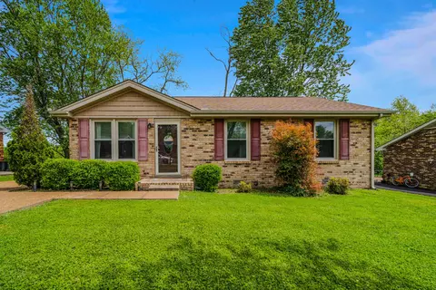 108 Beechwood Ct, Hendersonville, TN 37075
