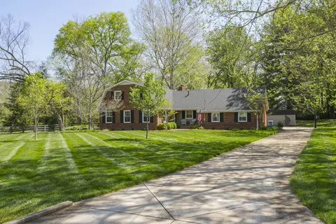 1200 Parker Pl, Brentwood, TN 37027