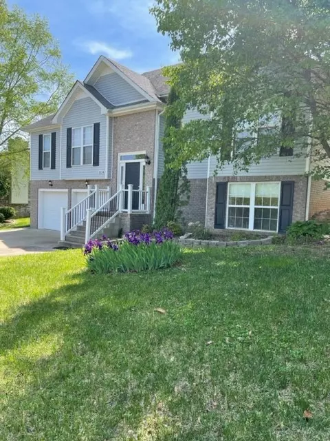 3124 Southpoint Dr, Clarksville, TN 37043
