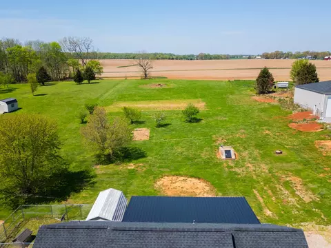 Exterior - 5958 Fred Perry Rd, Springfield, TN 37172 photo 9 of 13