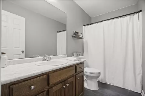 Bath - 5958 Fred Perry Rd, Springfield, TN 37172 photo 3 of 3