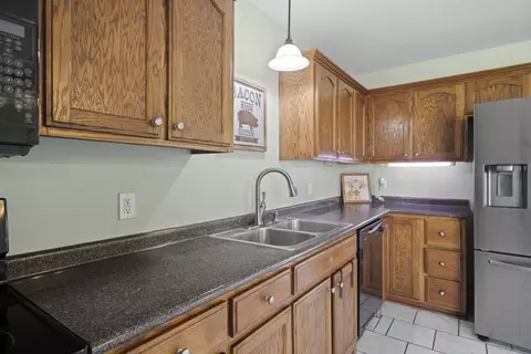Kitchen - 5958 Fred Perry Rd, Springfield, TN 37172 photo 3 of 3