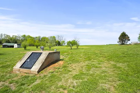 Exterior - 5958 Fred Perry Rd, Springfield, TN 37172 photo 10 of 13