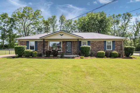 139 Napier Dr, Columbia, TN 38401