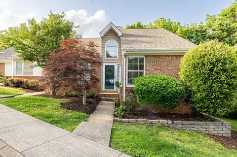 5218 Village Way, Nashville, TN 37211