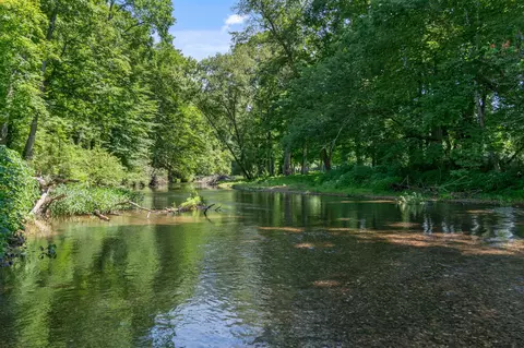 4123 E Beaverdam Rd, Centerville, TN 37033