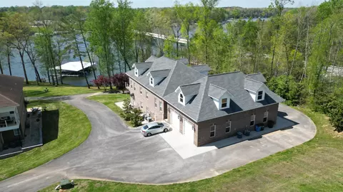 3369 Hawkersmith Ln, Winchester, TN 37398