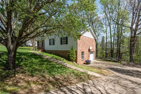 213 Luther Ct, Dickson, TN 37055