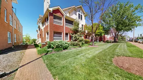 935 Russell St #2, Nashville, TN 37206
