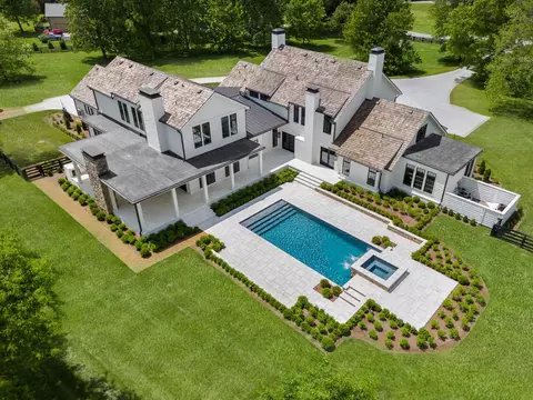 111 Deerfield Ct, Franklin, TN 37069