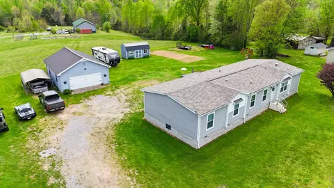 396 Gamaliel Rd, Red Boiling Springs, TN 37150