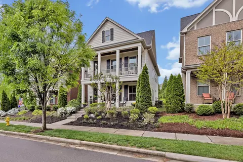 105 Ashcrest Pt, Hendersonville, TN 37075