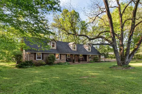 645 Stewart Valley Dr, Smyrna, TN 37167