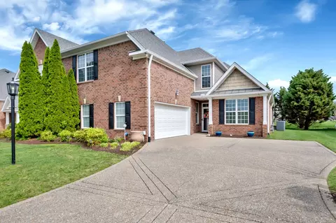 1304 Waxwing Dr, Hermitage, TN 37076