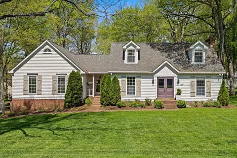 1409 Red Oak Dr, Brentwood, TN 37027