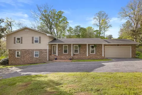 398 Shallowford Rd, Chattanooga, TN 37411