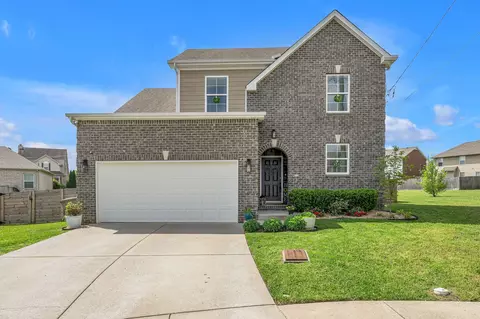 621 Southbeach Cv, Antioch, TN 37013