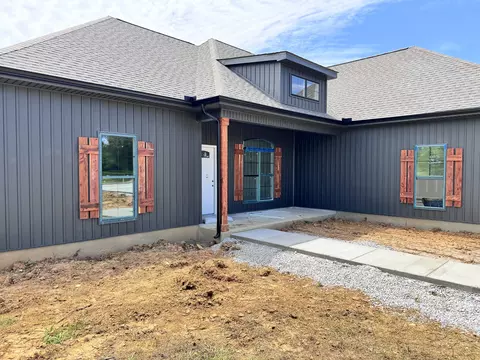1853 Old Nashville Dirt Rd, Shelbyville, TN 37160