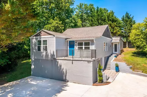 10071 Central Dr, Ooltewah, TN 37363