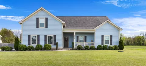 1137 Leaf Ln, Ashland City, TN 37015