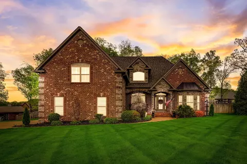 2402 Mckinnon Ct, Mount Juliet, TN 37122