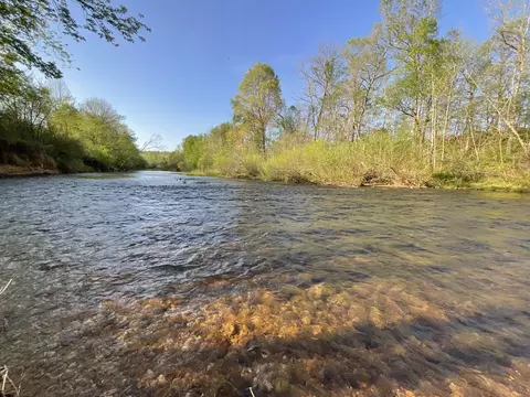 3 Ellis Mills Rd, Cumberland Furnace, TN 37051
