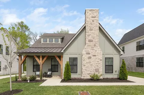 4052 Lioncrest Ln, Thompsons Station, TN 37179