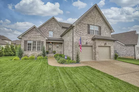 1703 Sorrell Park Dr, Spring Hill, TN 37174