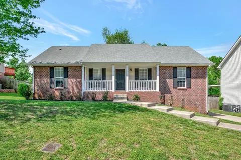 1584 Cedar Springs Cir, Clarksville, TN 37042