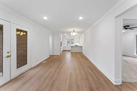 Entry Way - 1710 Dover St, Murfreesboro, TN 37130 photo 1 of 3