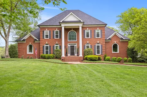9104 Heritage Dr, Brentwood, TN 37027