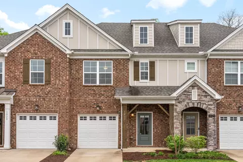 1026 Emery Bay Cir, Hendersonville, TN 37075