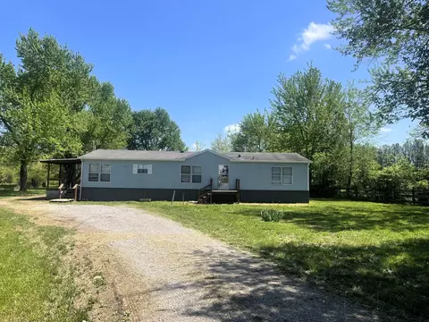 7096 Jacksboro Rd, Mcminnville, TN 37110