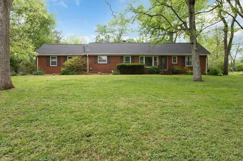 825 Clematis Dr, Nashville, TN 37205