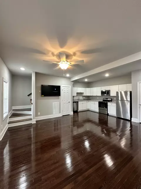 432 Caldwell Dr, Columbia, TN 38401