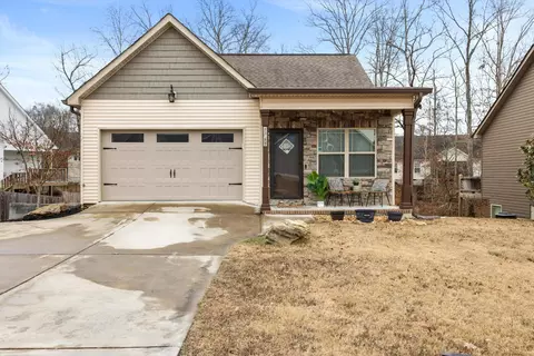 219 Georgetown Dr, Ringgold, GA 30736