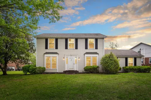 515 Windsor Dr, Clarksville, TN 37043
