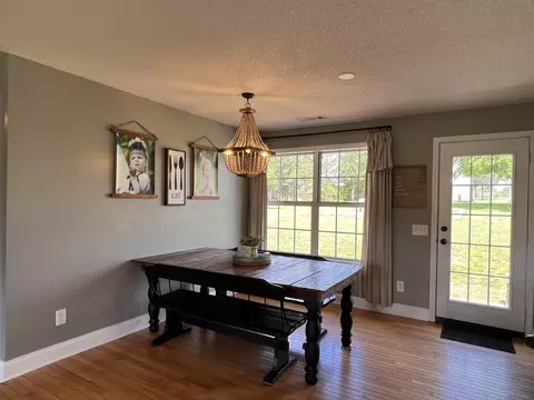 Dining - 2953 Highway 43 S, Loretto, TN 38469 photo 1 of 2