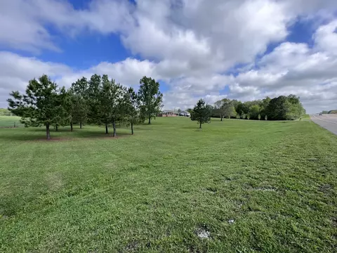 Exterior - 2953 Highway 43 S, Loretto, TN 38469 photo 7 of 25