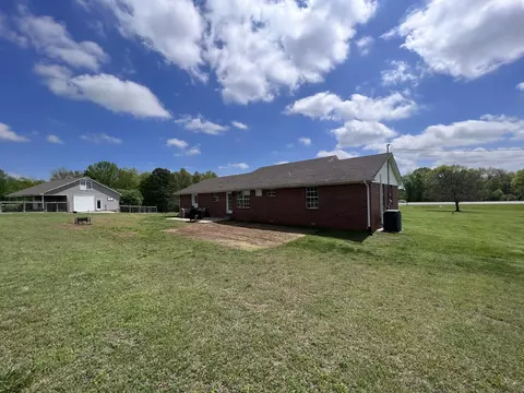 Exterior - 2953 Highway 43 S, Loretto, TN 38469 photo 12 of 25