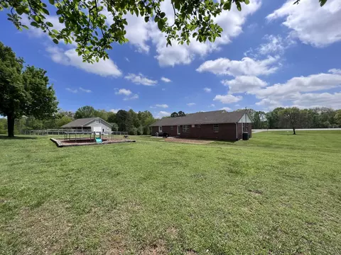 Exterior - 2953 Highway 43 S, Loretto, TN 38469 photo 14 of 25
